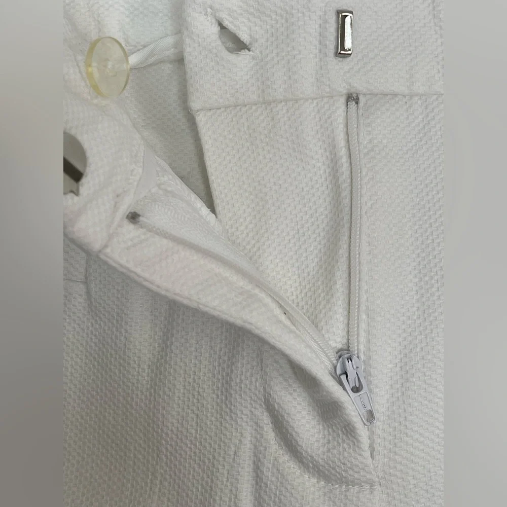 Cato White Textured Fabric Button Zipper Capris Summer Casual